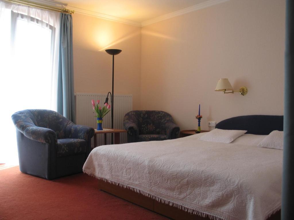 Villa Mediterran Hévíz Стая снимка